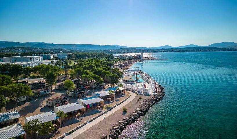 Camping pour 6 personnes, avec piscine ainsi que terrasse et sauna, animaux acceptés en Dalmatie - 4