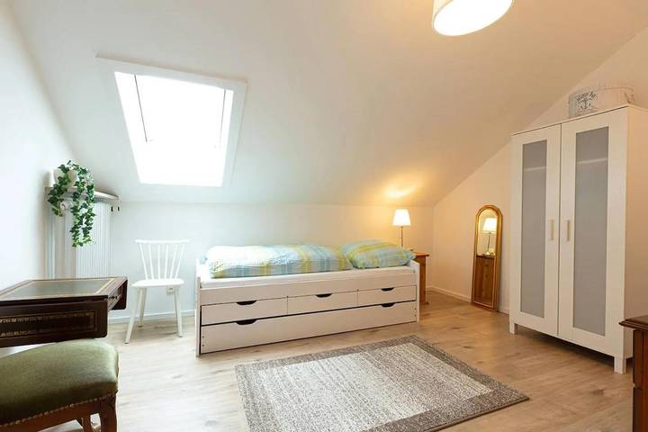 Ferienwohnung für 5 Personen, mit Balkon und Ausblick in Bad Steben - 4