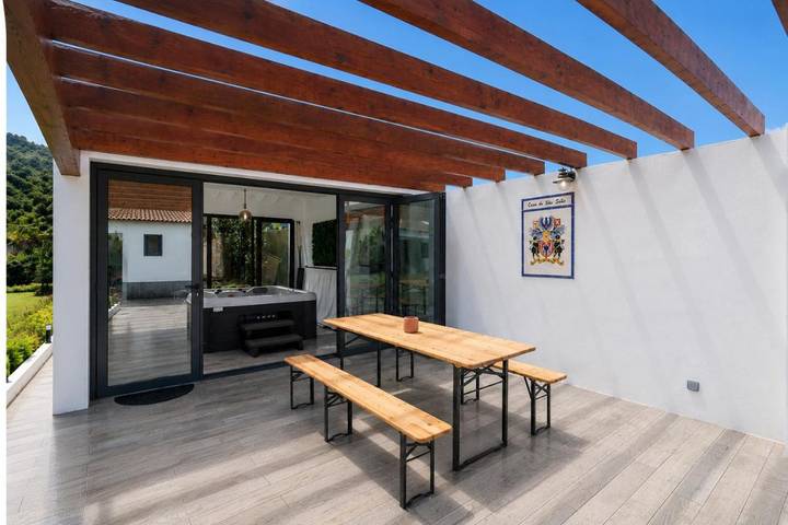 Casa rural para 6 personas, con Jacuzzi y Terraza además de Jardín y Piscina en Villa Franca Do Campo - 3