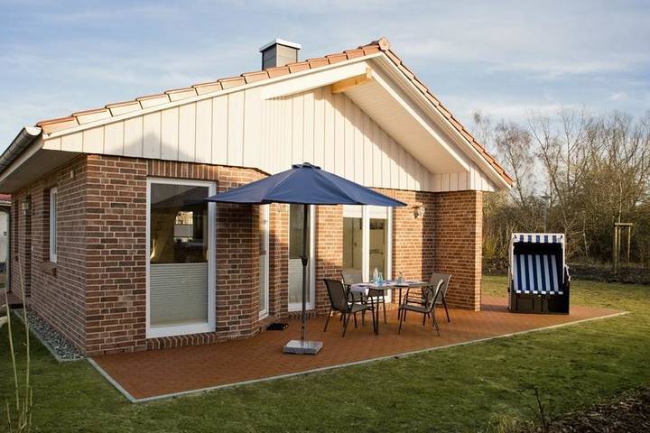 Ferienhaus für 6 Personen, mit Terrasse und Garten sowie Sauna in Neustadt in Holstein - 2