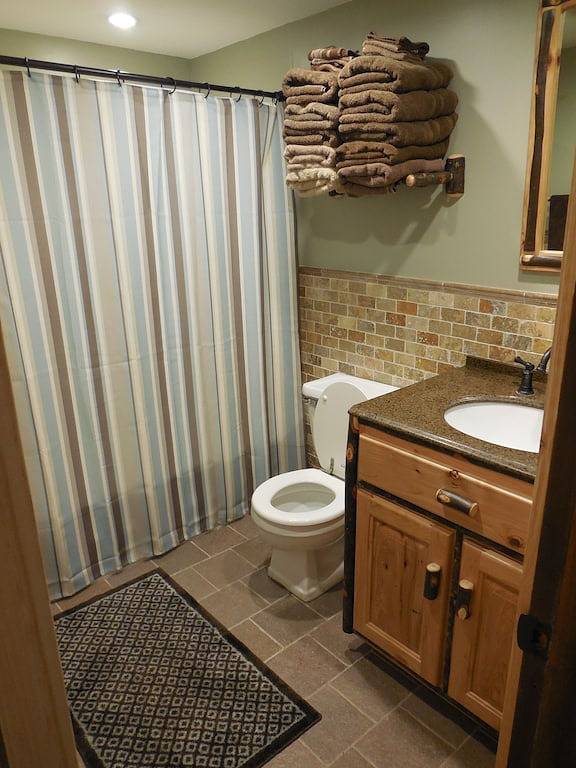 Vacation House for 10 Guests in Long Pond, Monroe County (PA)