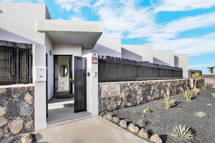 Ferienhaus 'Villa Del Roque' mit Bergblick, beheiztem Pool und WLAN in Piedra Playa, La Oliva