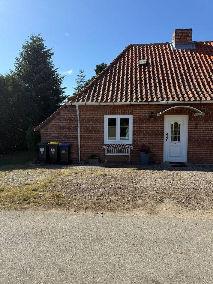Modernes Ferienhaus in ländlicher Lage in Bankendorf mit Terrasse, Gartenblick & Ofen – ruhiger Erholungsurlaub in Gremersdorf, Hohwachter Bucht