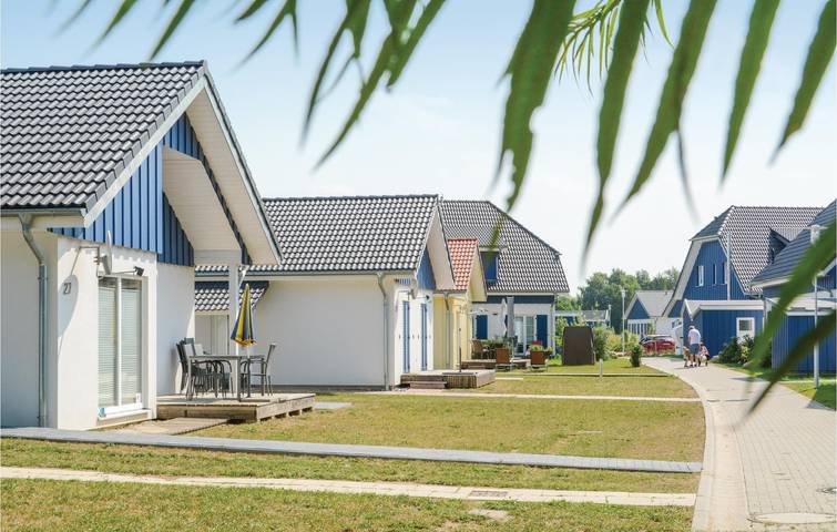 Ferienhaus für 6 Personen, mit Terrasse und Garten sowie Sauna in Altefähr - 3