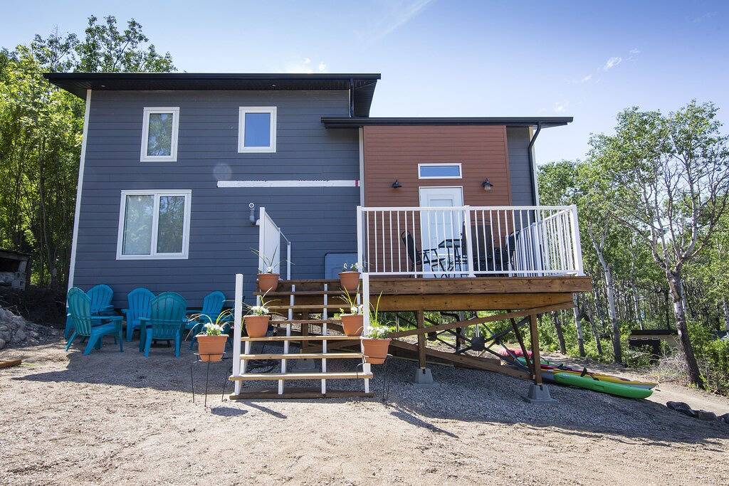 Luxury Loft Cottage In Manitou Beach in Saskatchewan