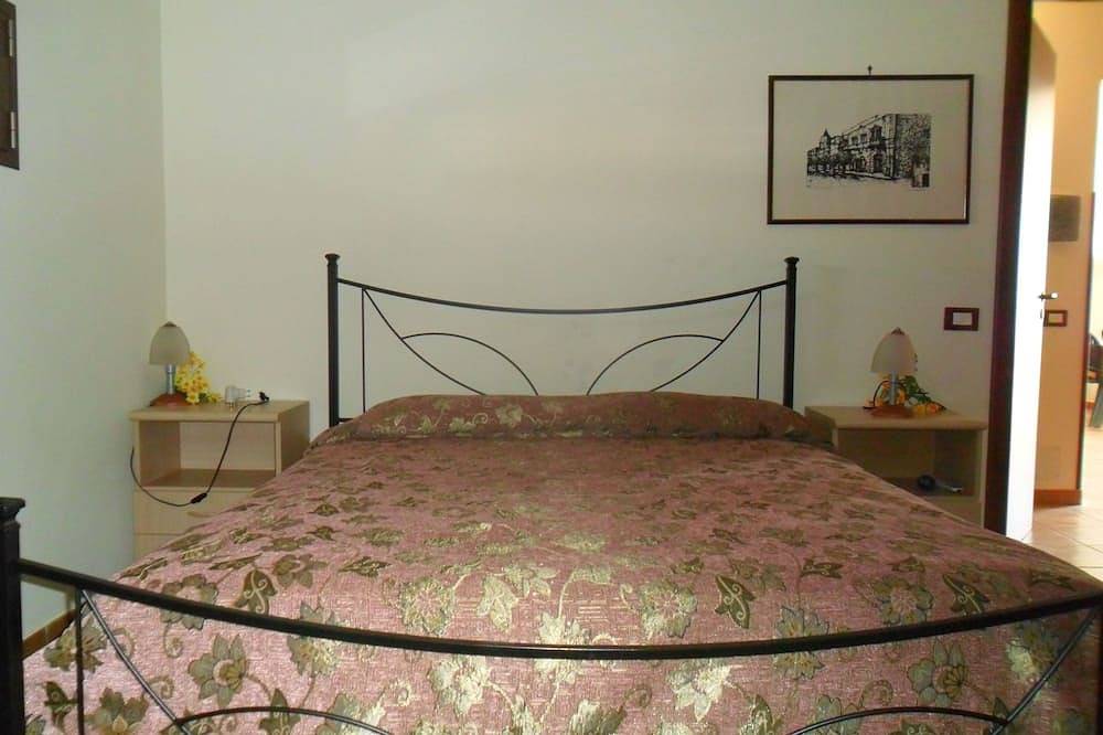 Ganze Wohnung, Modern und Sehr Schön Eingerichtetes Appartment in Einer Villa mit Garten in Sciacca, Agrigento Provinz