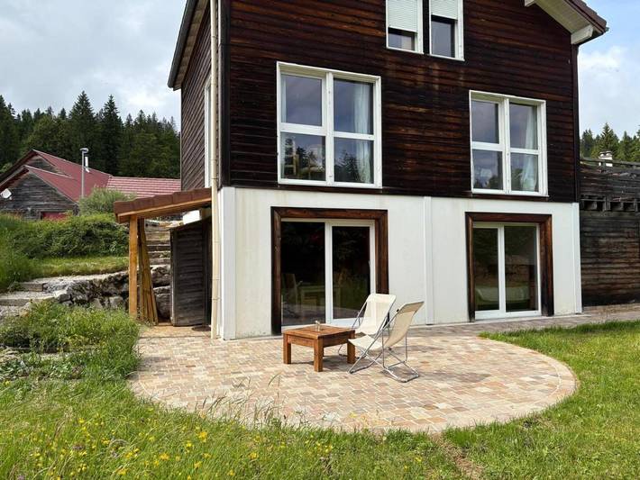 Gîte pour 3 personnes, avec terrasse et jardin, animaux acceptés à Lamoura - 4