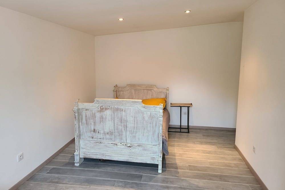 Appartement entier, Appartement 80 M² en Bourgogne in Le Creusot, Région d'Autun