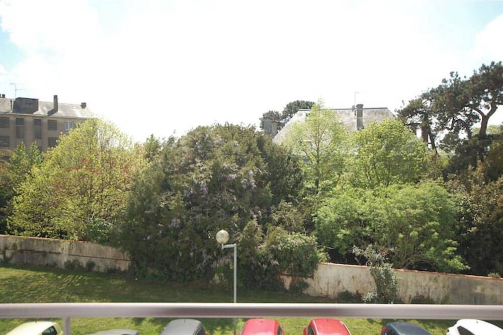 Ganze Wohnung, Studio mit Balkon und Parkplatz im Stadtzentrum in Cholet, Cholet und Umgebung