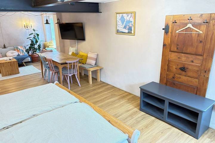 Ganze Wohnung, Katzenbachlaedle- Wohnen im ehemaligen Café in Rottenburg, Neckar-Alb