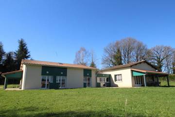 Gîte für 20 Personen, mit Garten, mit Haustier in Frankreich