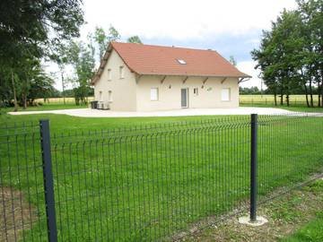Gîte pour 11 Personnes dans Serley, Région de Louhans, Photo 1