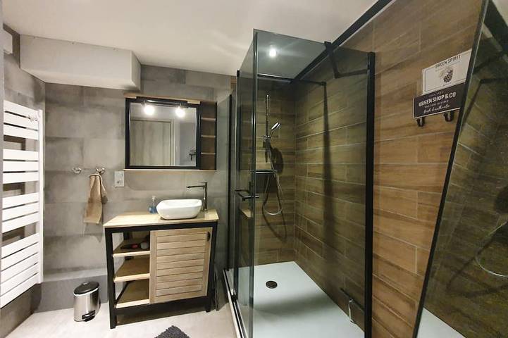 Gîte pour 5 personnes, avec terrasse à L'Argentière-la-Bessée - 4