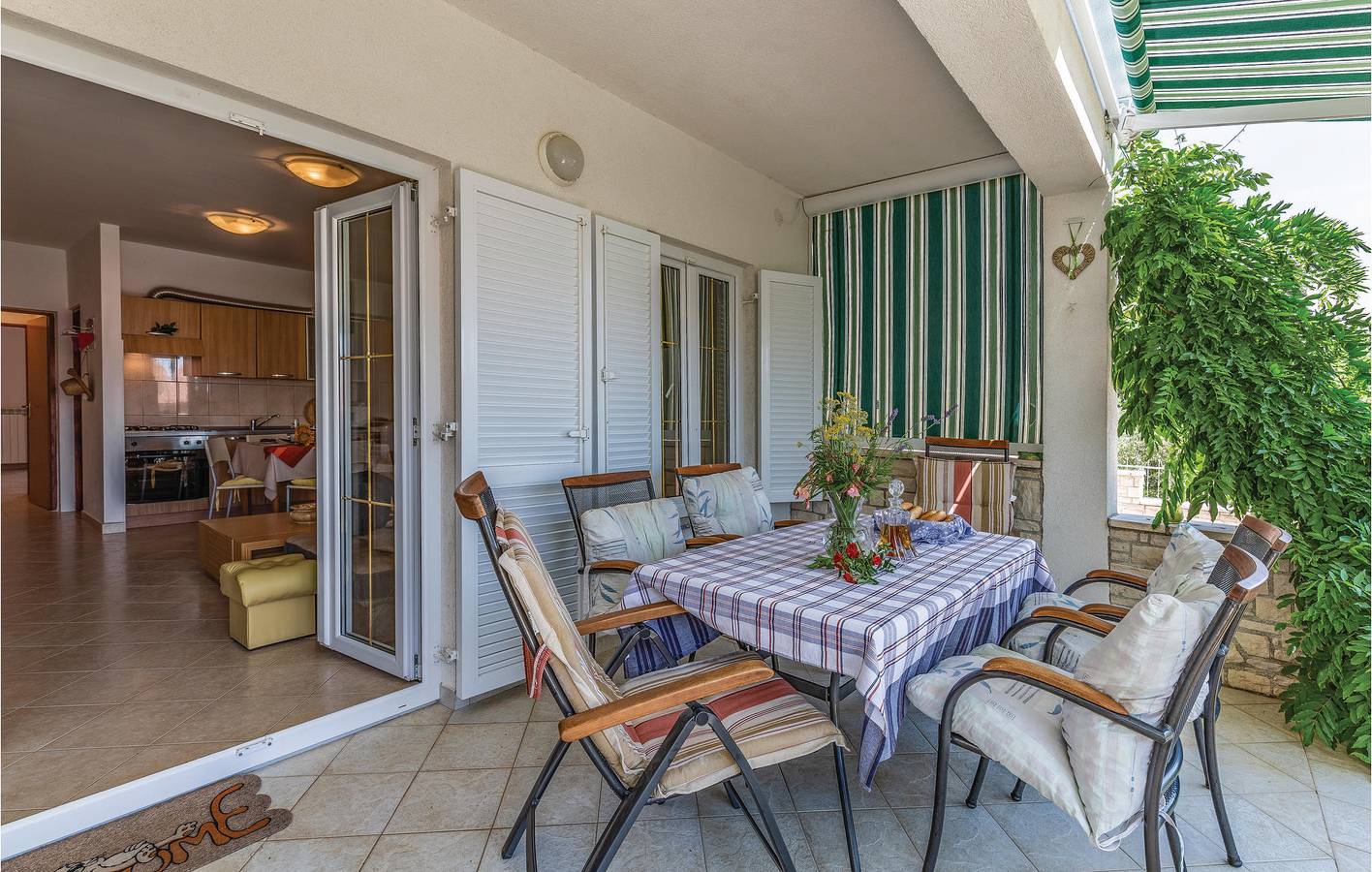 Ganze Ferienwohnung, Ferienwohnung für 4 Personen mit Garten in Duga Uvala, Südküste Istrien