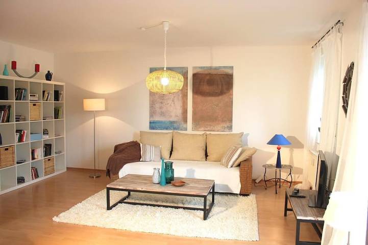 Appartement entier, Appartement exclusif près de l'Elbe - Loschwitz, calme, mais central in Loschwitz, Dresde