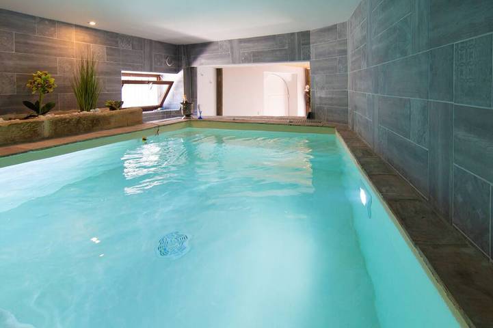 Gîte pour 2 personnes, avec sauna ainsi que balcon et jacuzzi à Congénies