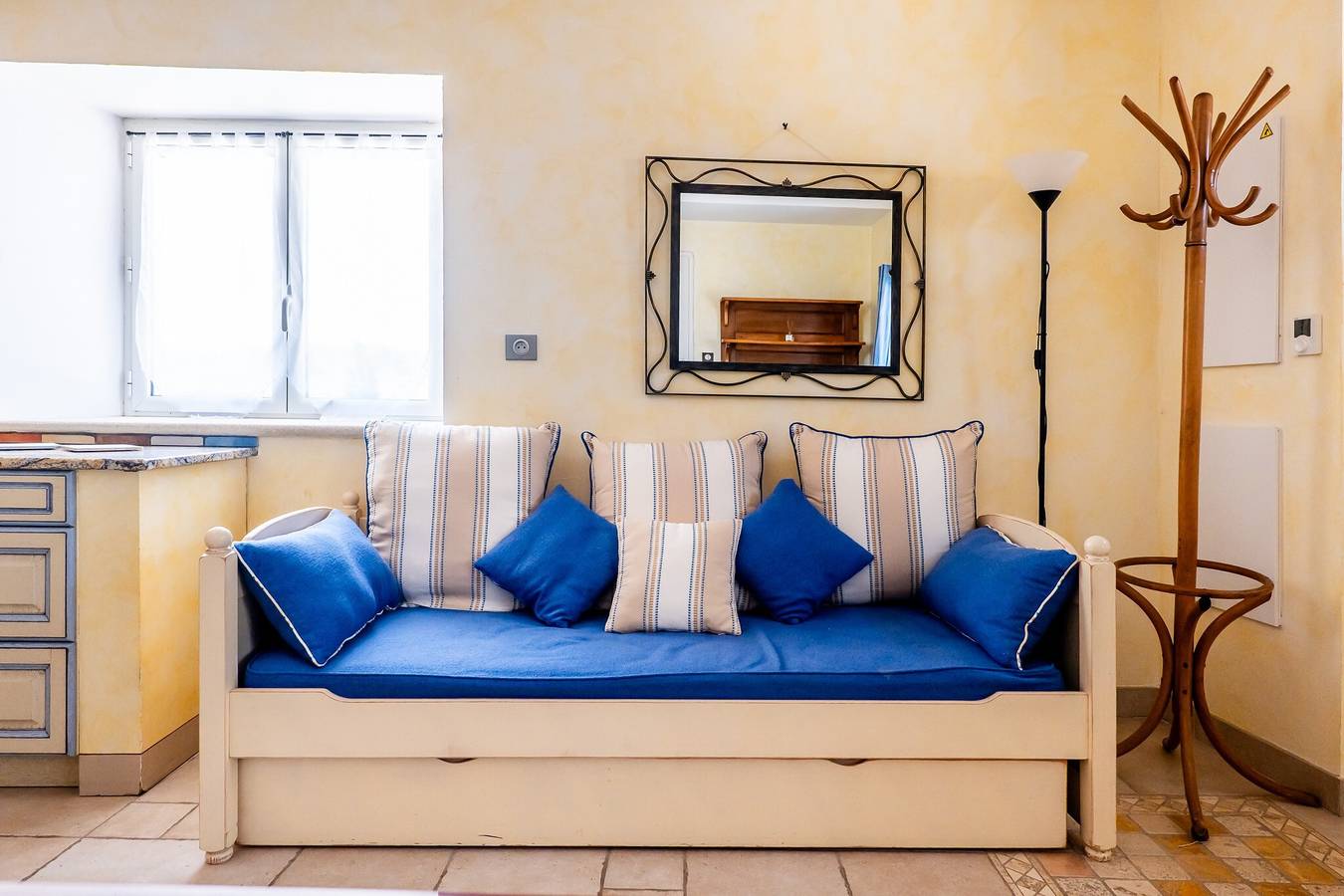 Appartement entier, Appartement « Le Moulin Aux Lavandes » avec piscine partagée et Wi-Fi in Redortiers, Région de Forcalquier