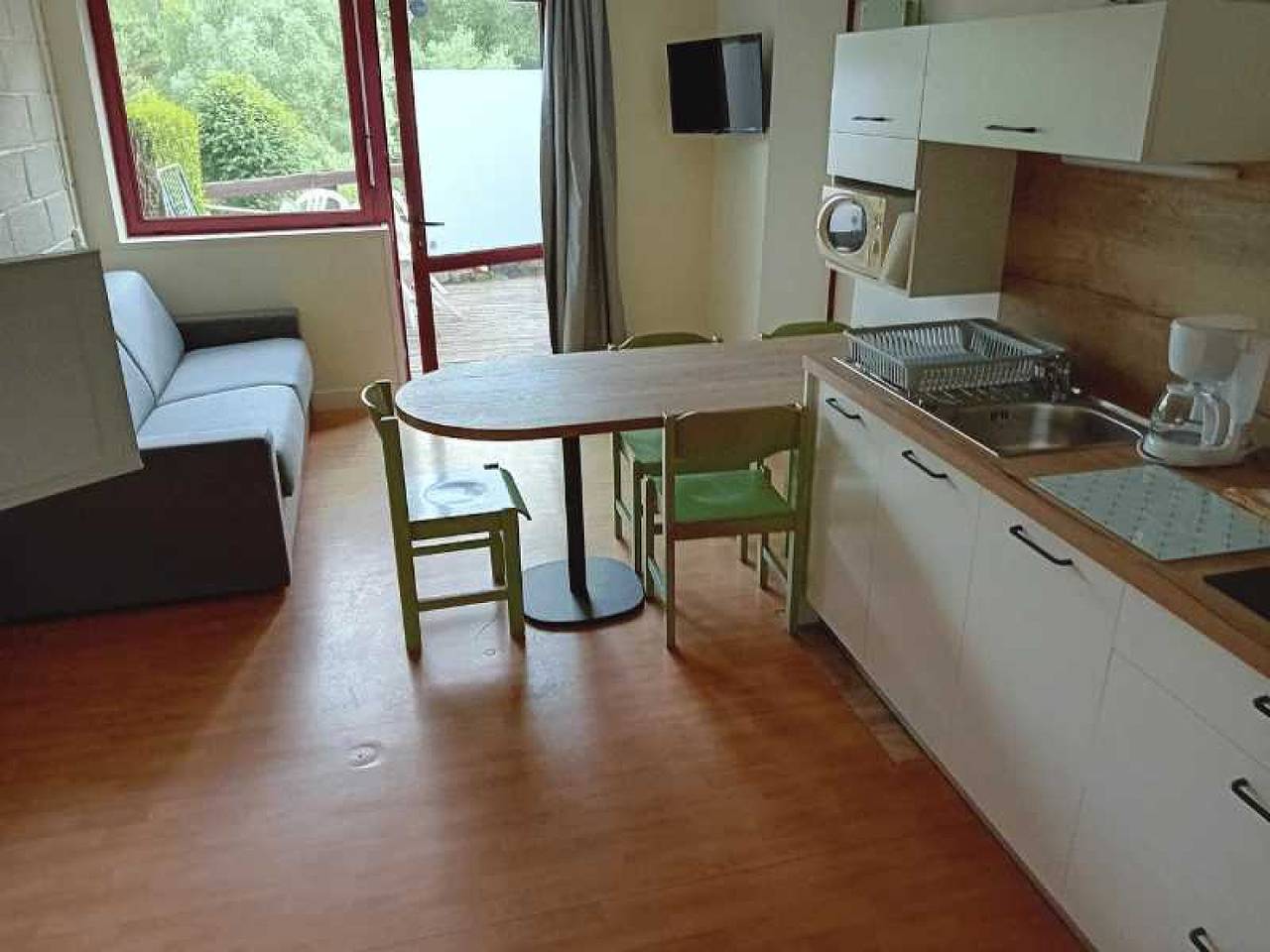 Camping 3 étoiles - ccbbbib in Vorey, Zentralmassiv
