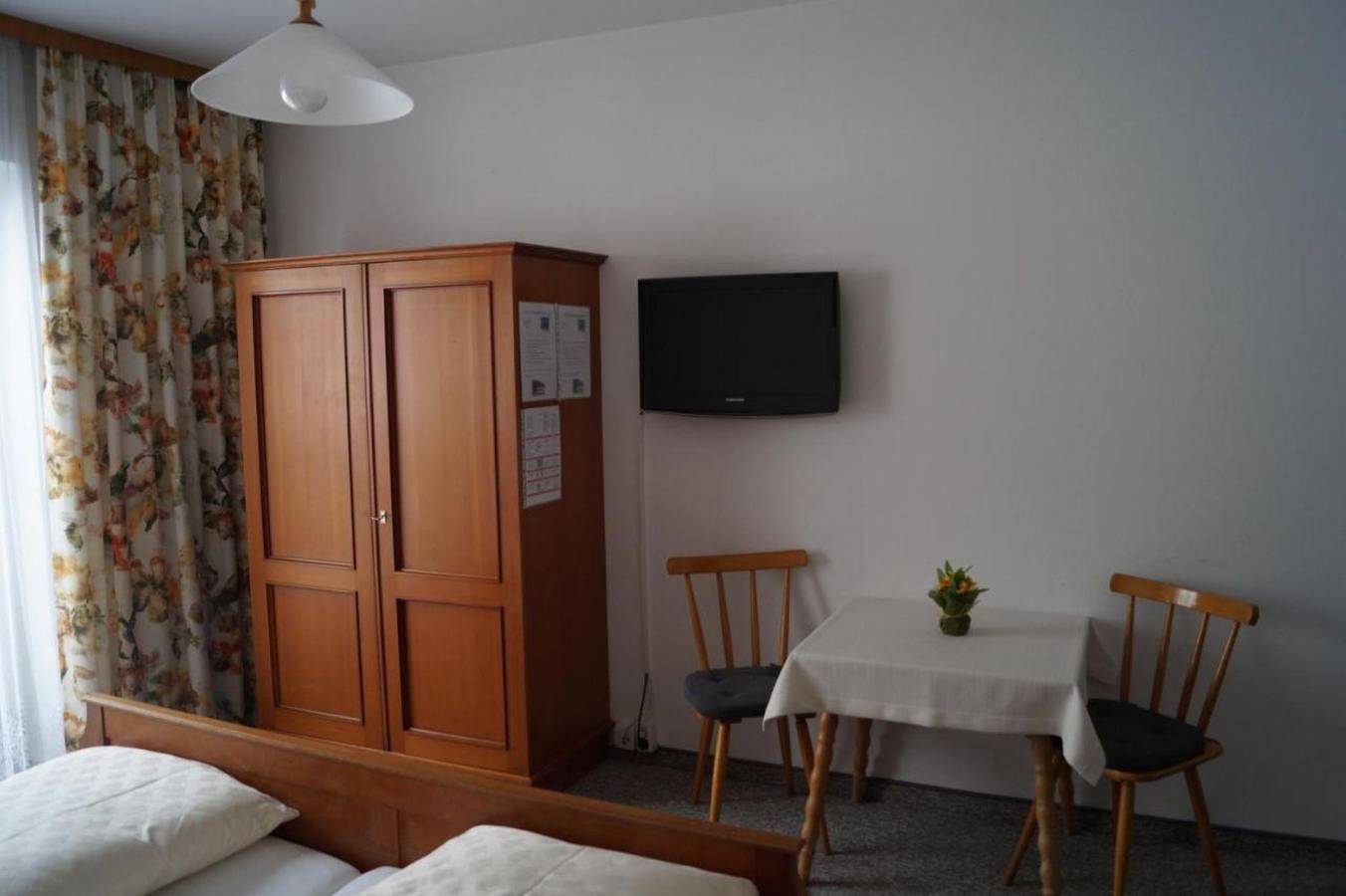 Doppelzimmer mit Dusche od. Bad, Wc in Leogang, Pinzgau