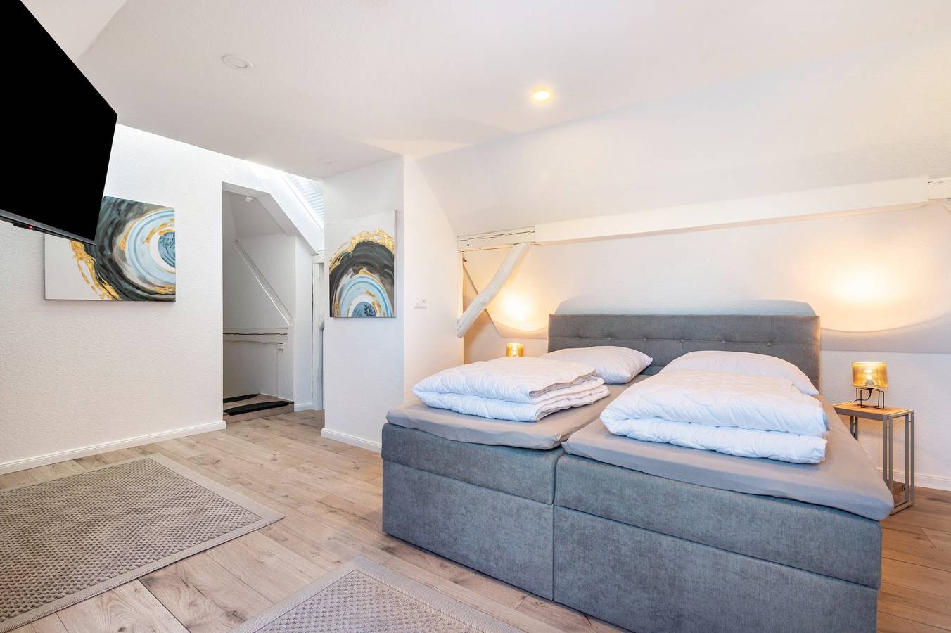 Ganze Wohnung, Ferienwohnung Hohenkämpen mit privater Terrasse und Wlan in Stuhr, Naturpark Wildeshauser Geest