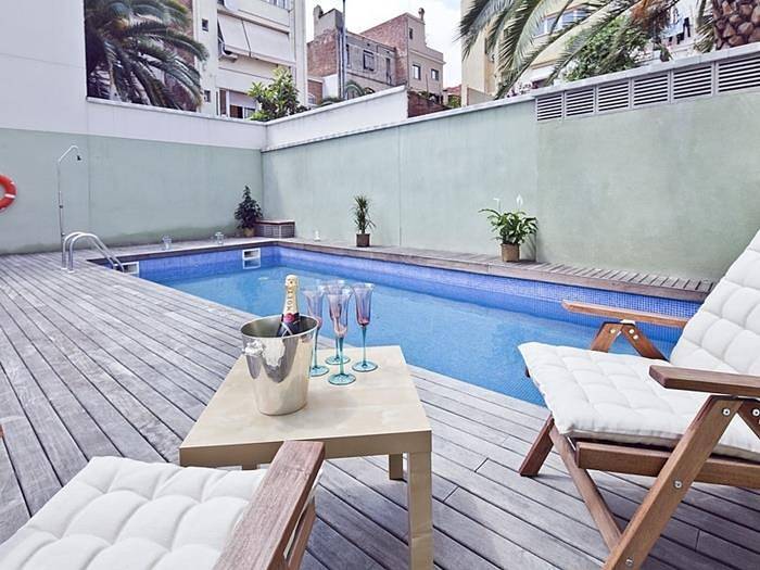 Apartamento vacacional entero, Ático en el Centro de Barcelona con Piscina y terraza privada in Centro Barcelona, Barcelona