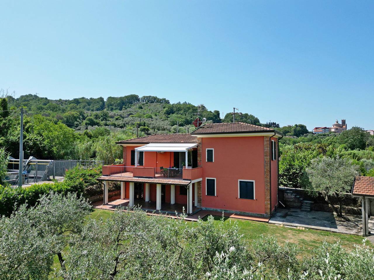 Appartement entier, Appartement de vacances pour 4 personnes avec terrasse in Santo Stefano di Magra, Val di Magra