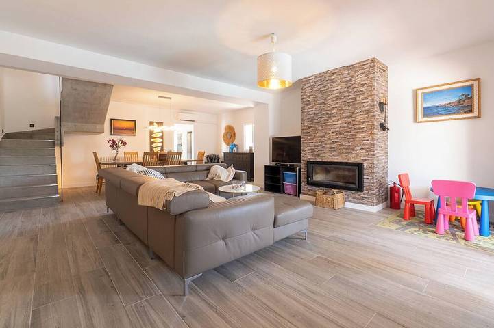 Ferienhaus für 12 Personen, mit Terrasse und Garten in Badia Gran - 3