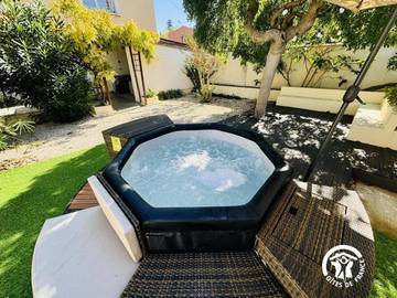 Gîte pour 6 personnes, avec jacuzzi et jardin, animaux acceptés à Marcorignan