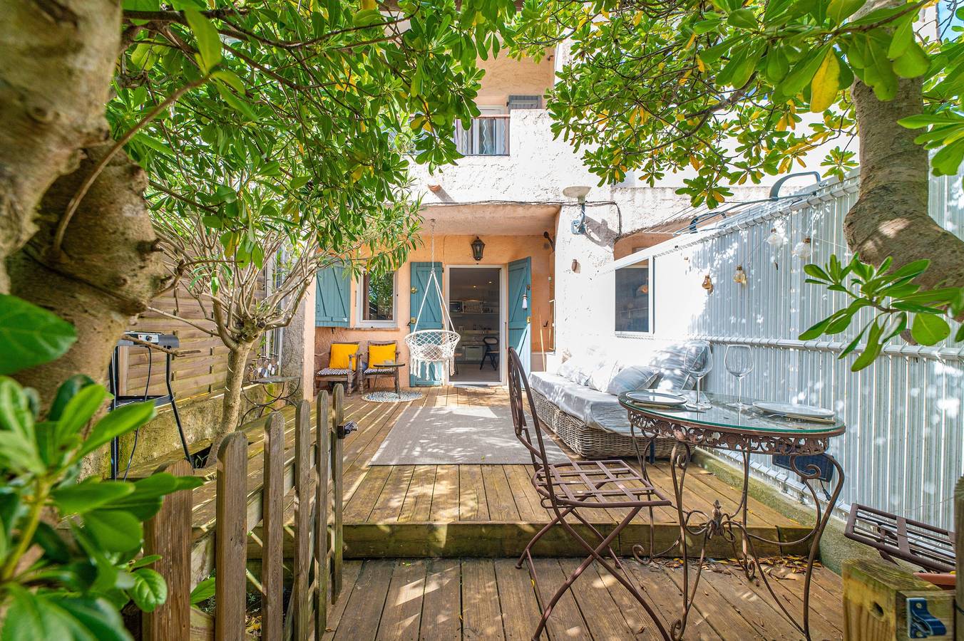Appartement entier, La Boheme Studio Provence Terrasse Parking Clim in Lorgues, Région de Draguignan