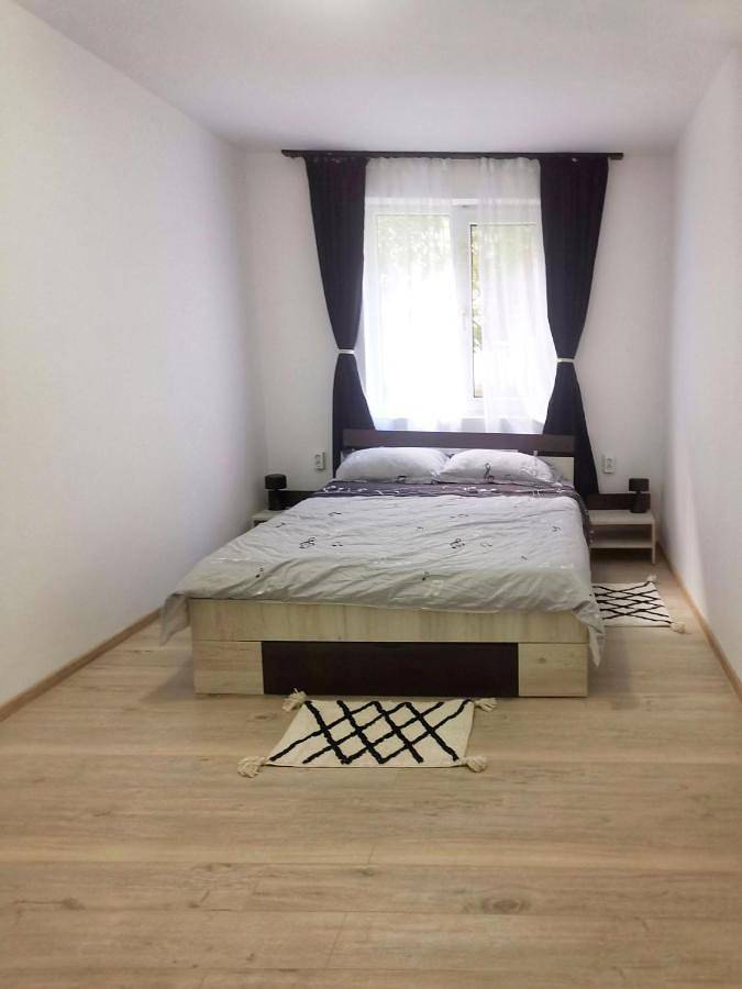 Glamping for 5 people, with garden in Romania