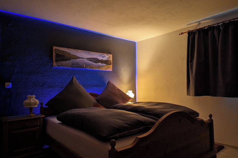 Stillvolles und Gemütliches Ferienhaus in Klais bei Mittenwald in Krün, Bayerische Alpen