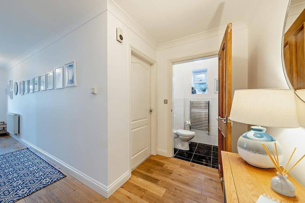 4 Bed in Llandudno in Deganwy, Conwy region