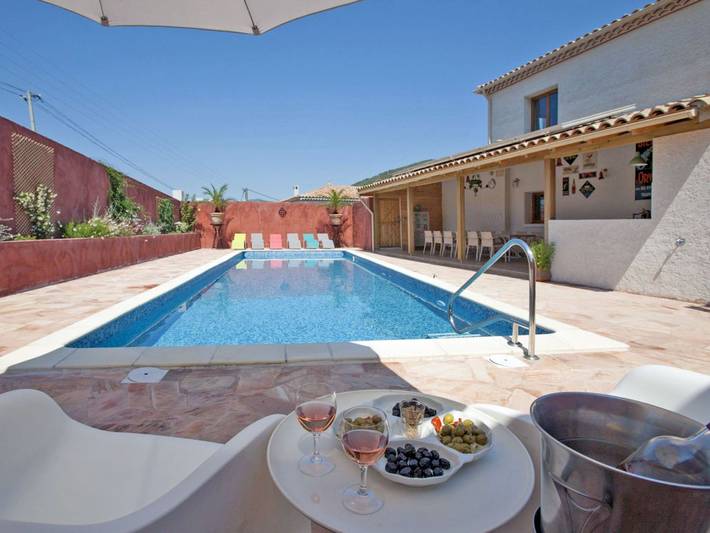 Location de vacances pour 12 personnes, avec terrasse et jardin, animaux acceptés à Roquebrun - 3