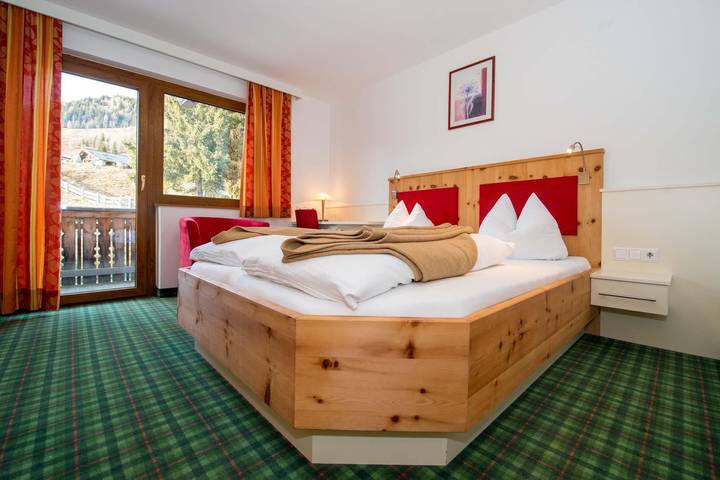 Doppelzimmer mit Nordbalkon in Kreuzeckgruppe, Berg im Drautal