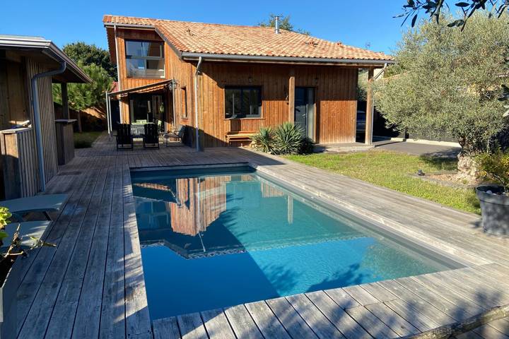 Maison de vacances pour 8 personnes, avec jardin ainsi que piscine et terrasse, adapté aux familles à La Teste-de-Buch