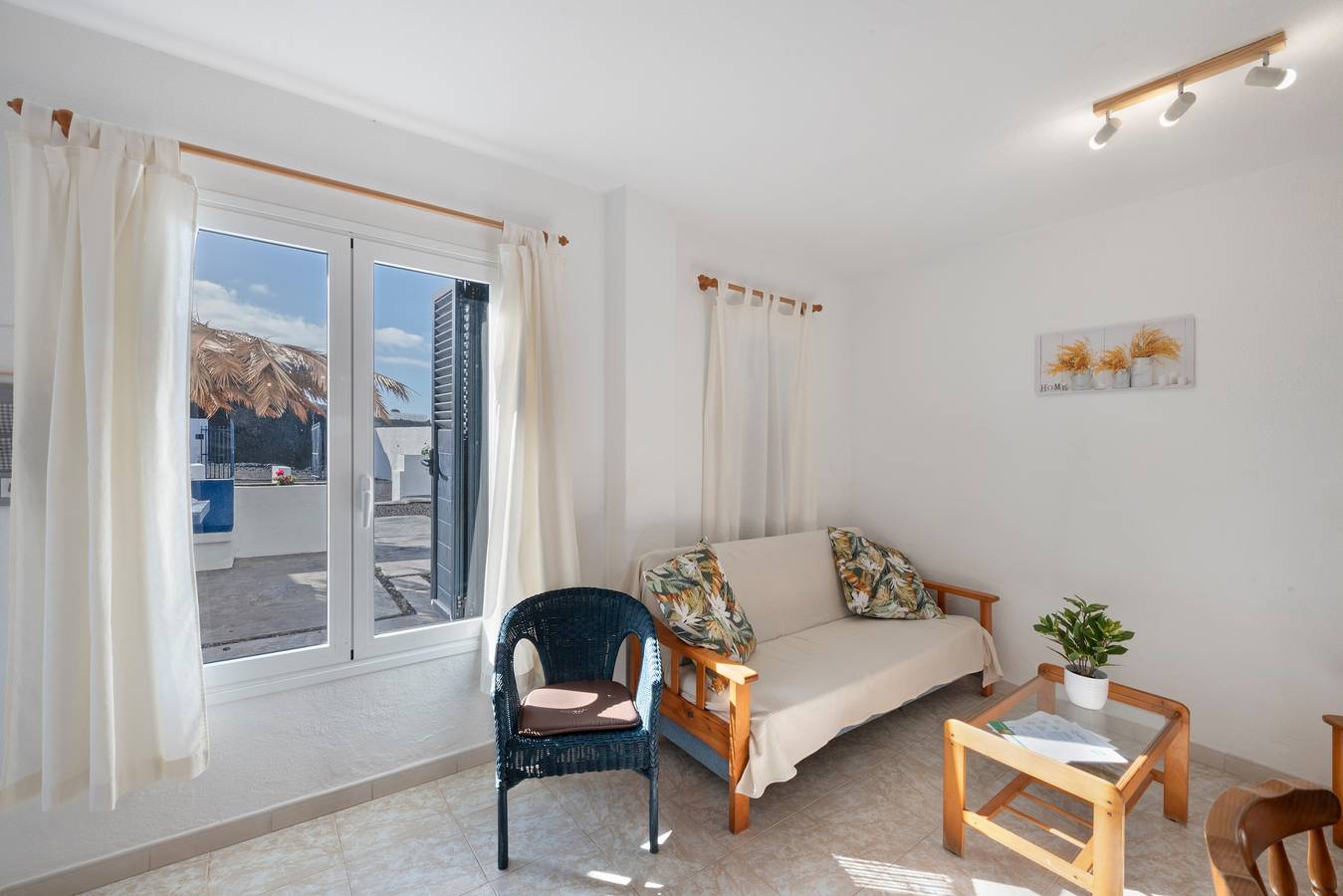 Appartamento intero, Appartamento 'La Bayana - 3' con vista mare, piscina in comune e Wi-Fi in Puerto Naos, Los Llanos de Aridane