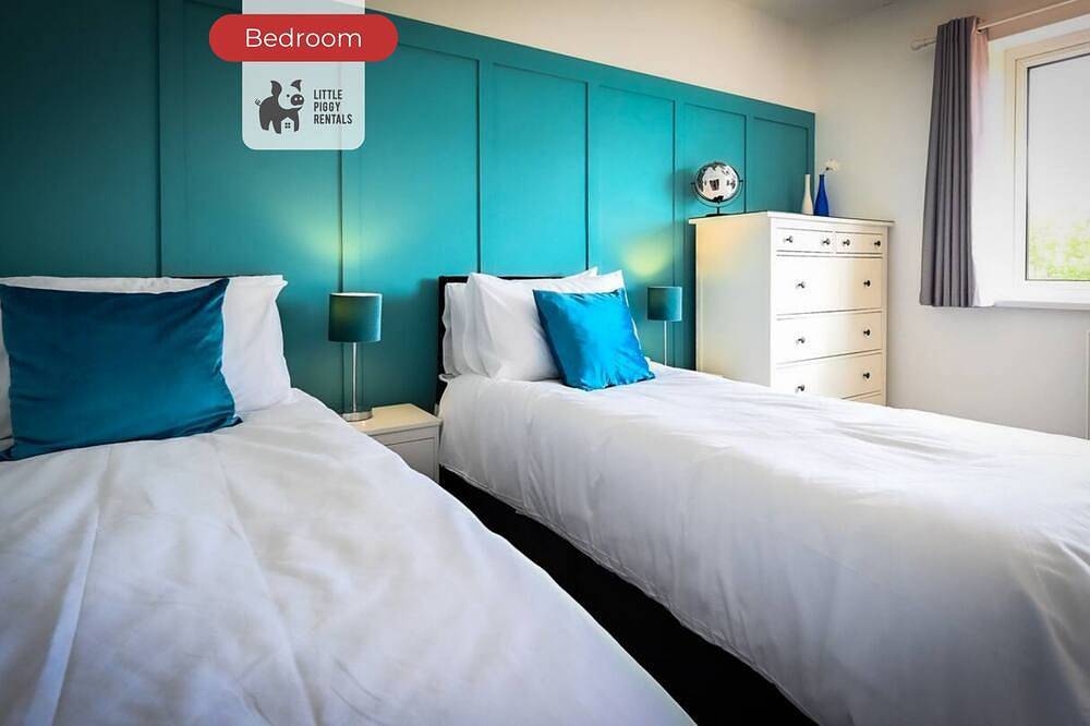 Casa-Baño privado-Familiar-Vista a la Piscina-1 in Luton, Chiltern Hills