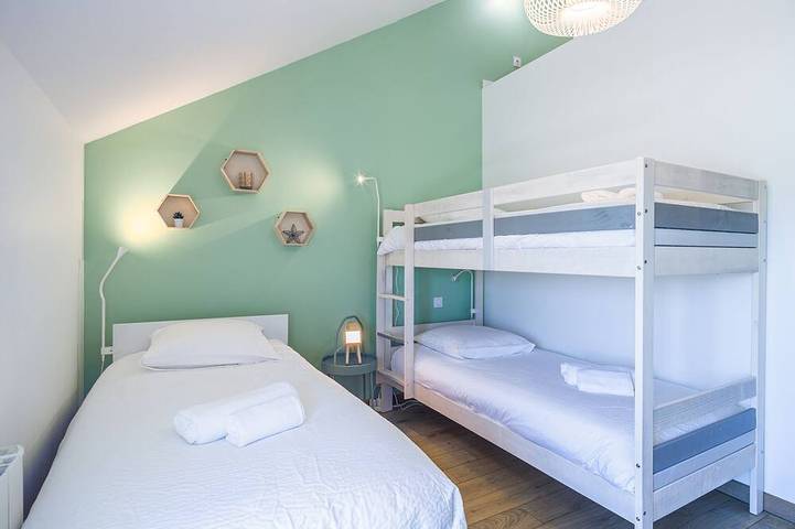 Location de vacances pour 5 personnes, avec terrasse et jardin à Mesnil-Saint-Père - 3