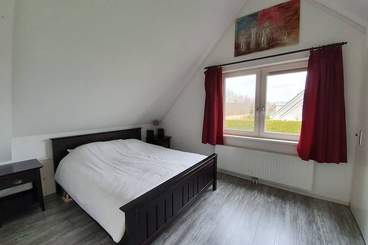 Geräumiges Ferienhaus für 11 Personen (+ kostenloses WiFi) in Flevoland