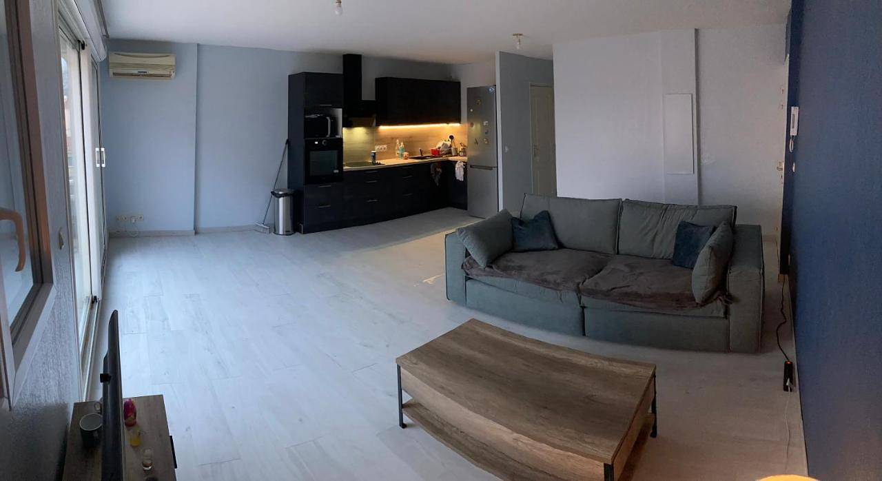 Appartement entier, Appartement 55m² avec vue sur Canigou et Parking in Rivesaltes, Côte méditerranéenne (France)