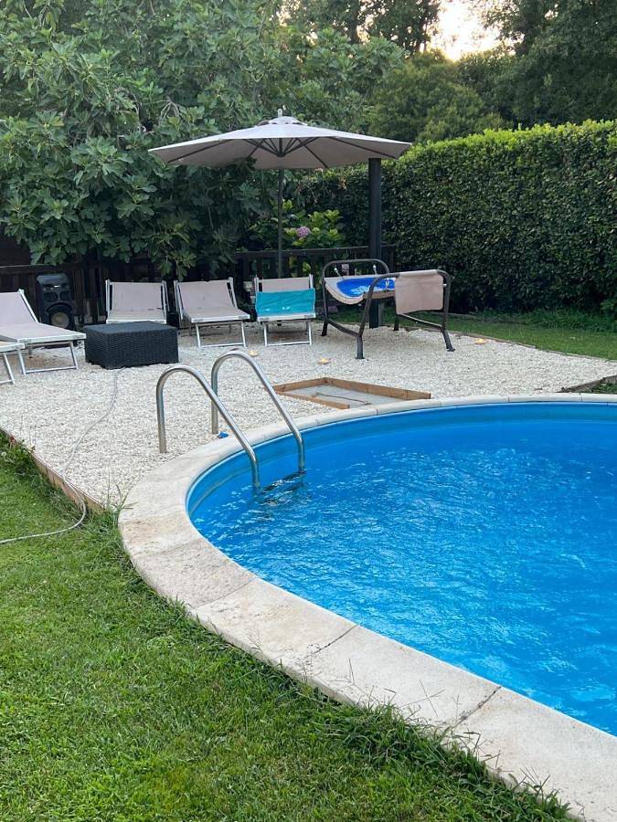 Maison d’hôte pour 2 personnes, avec piscine et jardin, adapté aux familles dans La Storta - 4