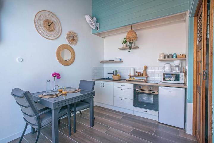 Location de vacances pour 4 personnes, avec piscine et terrasse à Sainte-Luce - 4