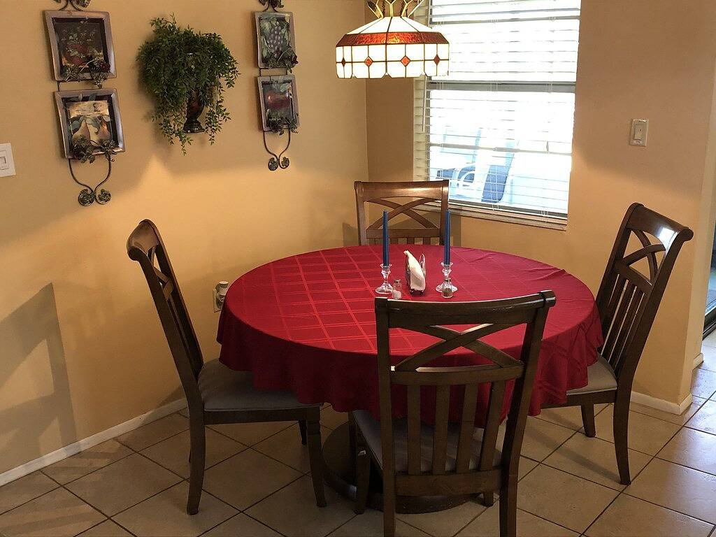 Gemütliches Nachbarschaftshaus, perfekt für Outdoor-Enthusiasten in Pasco County