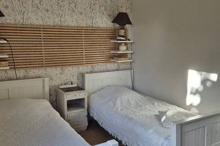 Location de vacances pour 4 personnes, avec terrasse et jardin, animaux acceptés à Surville - 4