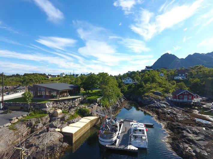 Location de vacances pour 8 personnes, avec vue ainsi que vue sur le lac et jardin dans Moskenes - 2