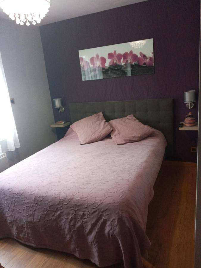 Appartement de vacances pour 2 personnes, avec Terrasse et Jacuzzi ainsi que Jardin et Piscine