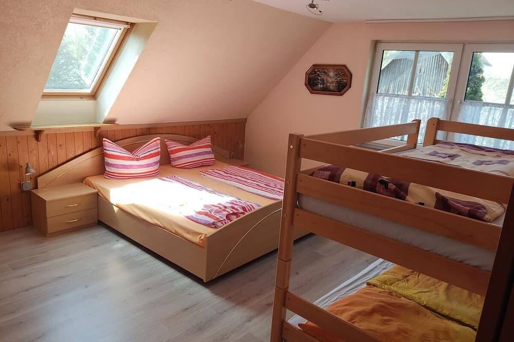 Ganze Wohnung, Komfortable Whg. mit Balkon, Seeblick & familienfreundlicher Ausstattung in Warthe, Rankwitz