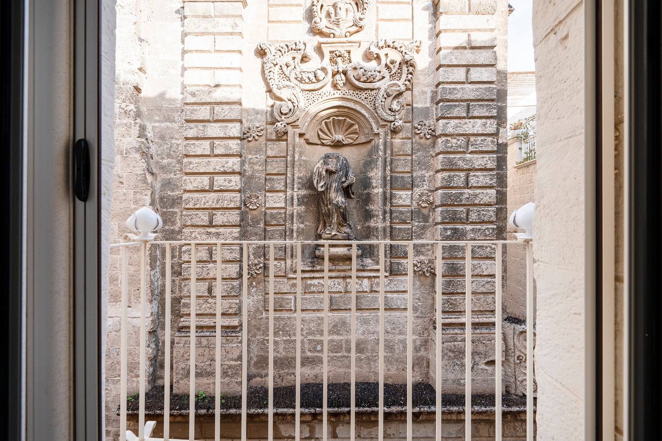 Monolocale intero, Studio 'Carolina 1' con terrazza condivisa, Wi-Fi e aria condizionata in Monopoli, Provincia di Bari