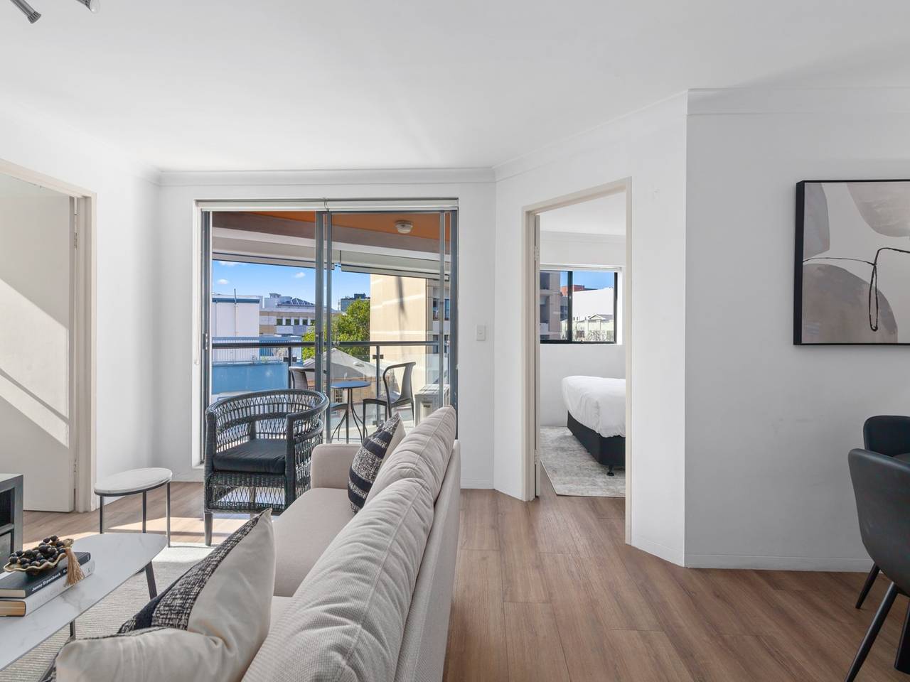 Apartamento entero, Luminoso apartamento de 2 dormitorios con balcón en Surry Hills in Surry Hills, Sídney