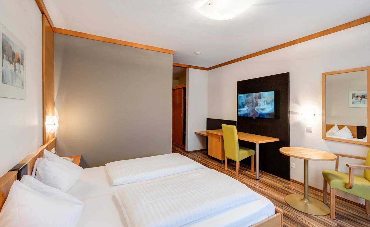 Sporthotel Kurz in Oberpullendorf, Bezirk Oberpullendorf
